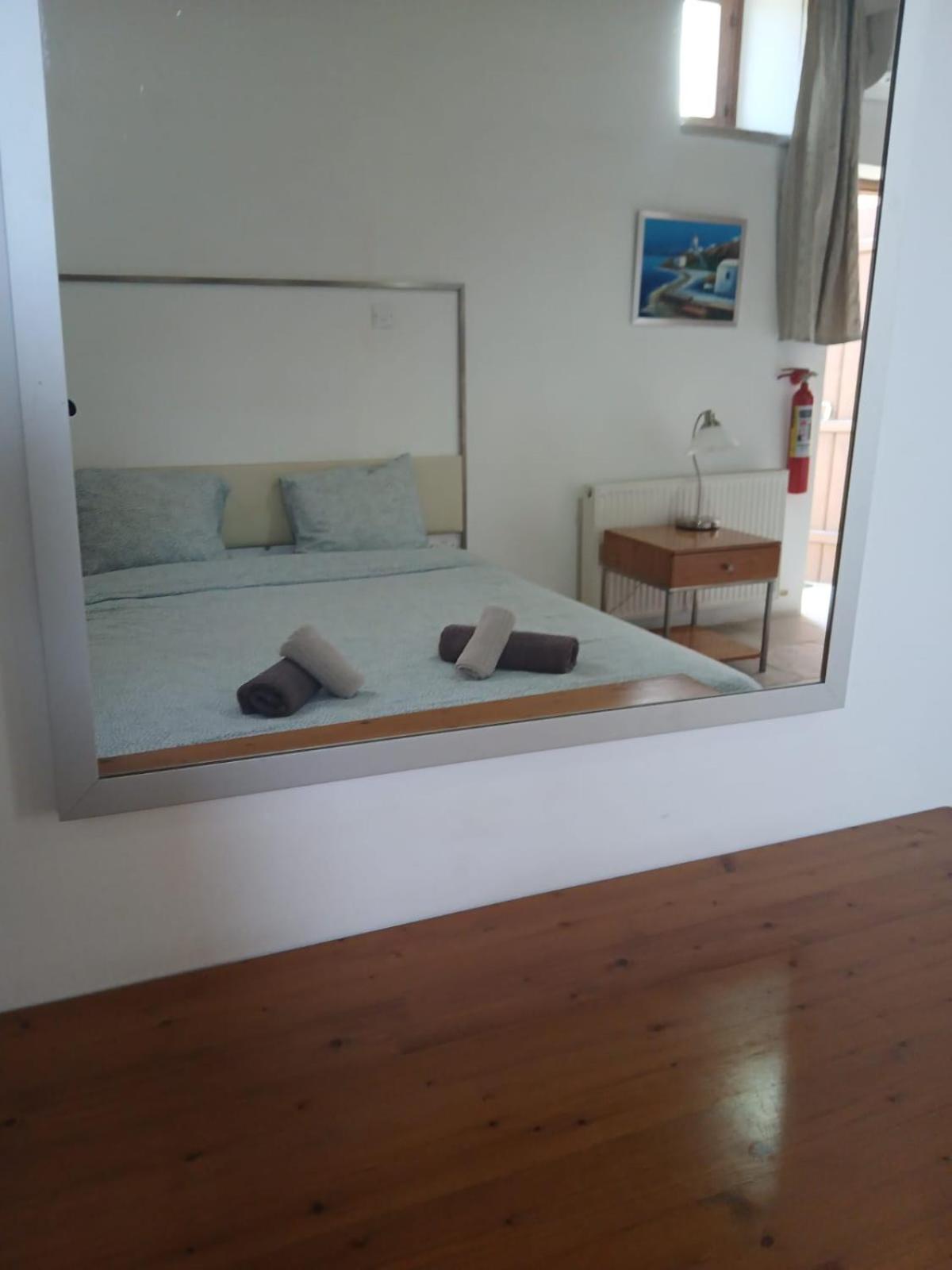 Poolside Escape Studio In Skarinou Village With Pool Facilities 外观 照片